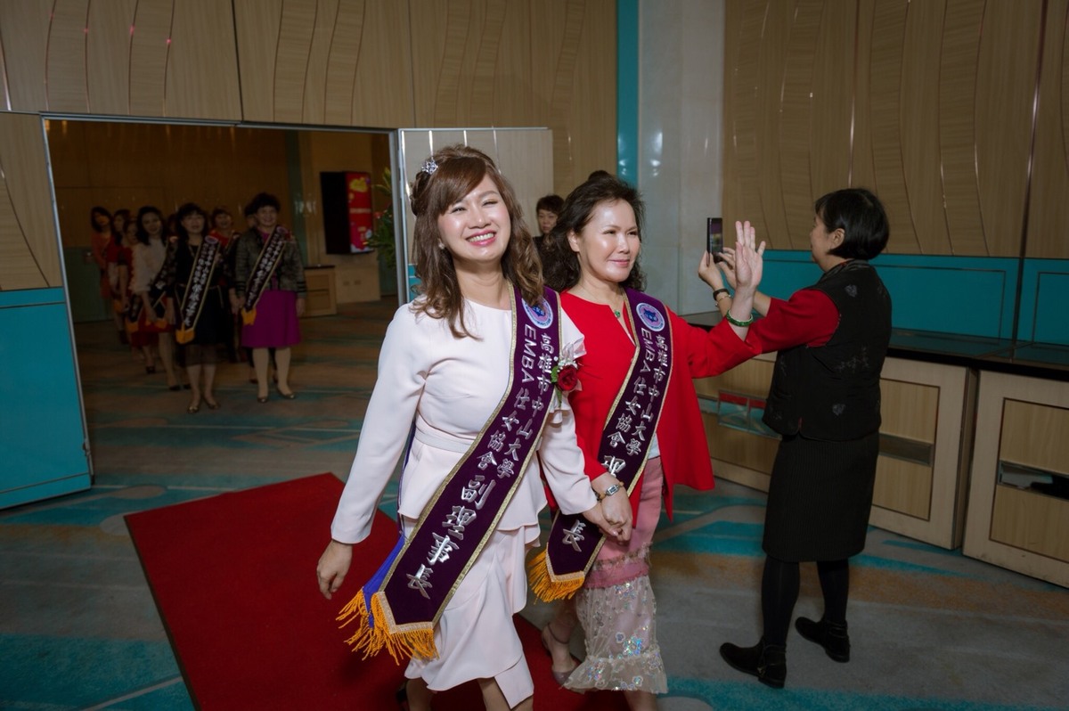<地區校友會>中山EMBA仕女會理事長交接典禮圖片