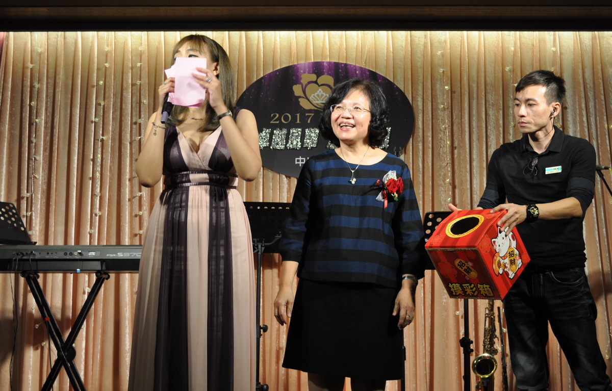 <地區校友會動態>姐姐妹妹亮起來 中山EMBA仕女會會長交接典禮圖片