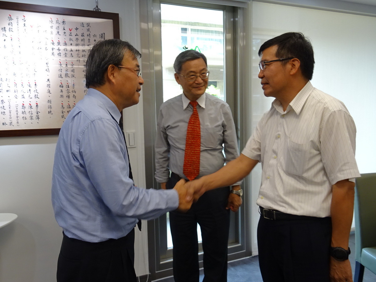 <地區校友會動態>台北市校友會召開理監事會議 期許逸仙會館成為校友聚會基地圖片