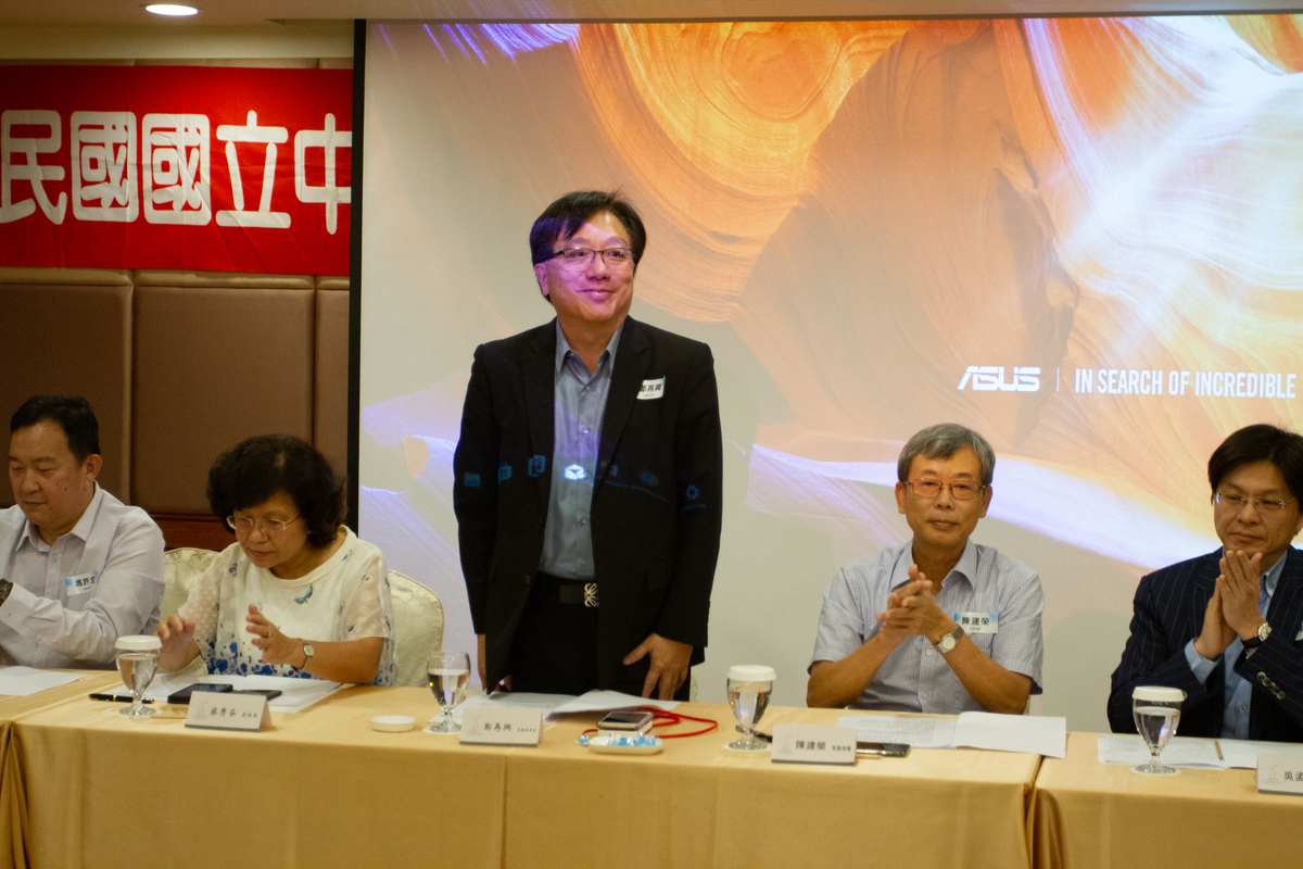 <校友會動態>校友總會－10/13理監事會議暨會員大會圖片