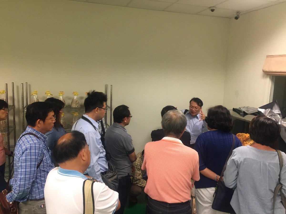 <地區校友會動態>屏東縣校友會校友企業參訪活動 知性兼具養生圖片