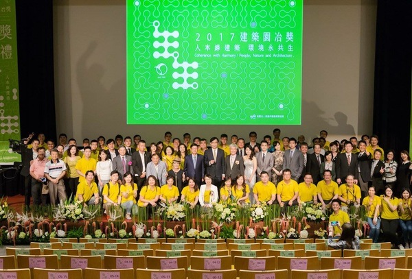 <西灣光華>我在建築「園冶」逐夢 高雄建築經營協會理事長黃秀文圖片