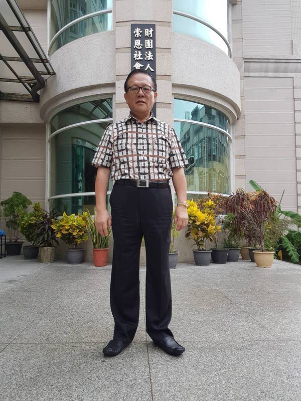 <西灣光華>學無止境 退而不休 崇恩醫療集團總裁龔明聰圖片