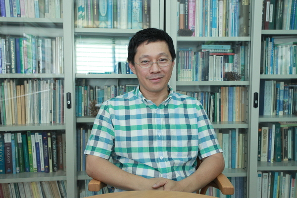 <104傑出校友>引進宏觀知識系統為台灣環境把脈 海洋資源學系76級林幸助圖片