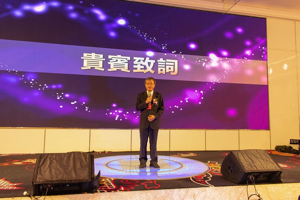 鄭英耀校長應邀致詞圖片