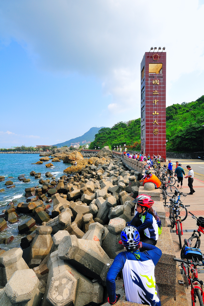 <校園紀念品>國立中山大學校園景點人氣票選(有機會獲得精美禮物喔!)圖片