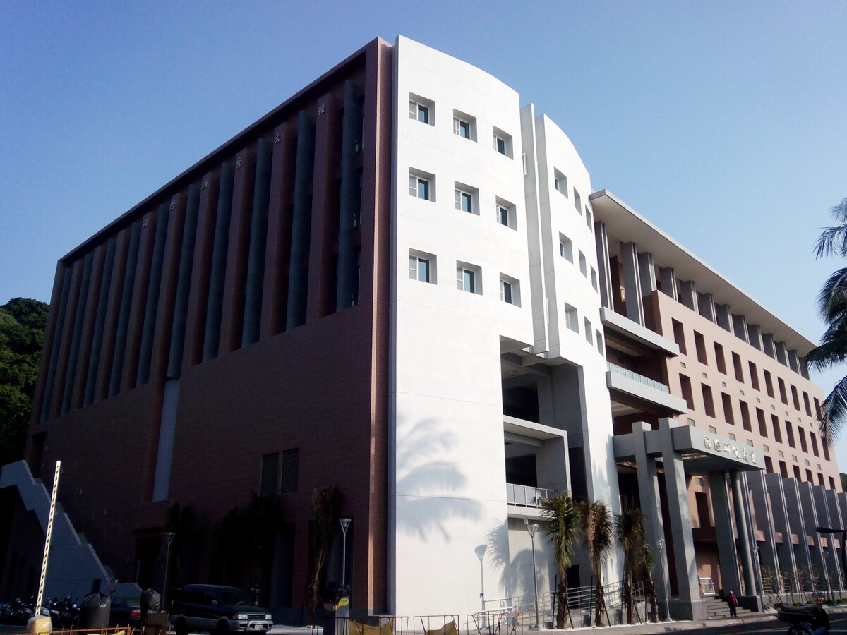 <校園紀念品>國立中山大學校園景點人氣票選(有機會獲得精美禮物喔!)圖片