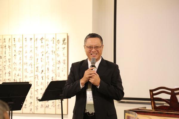 <母校活動>捐珍藏字畫圖片