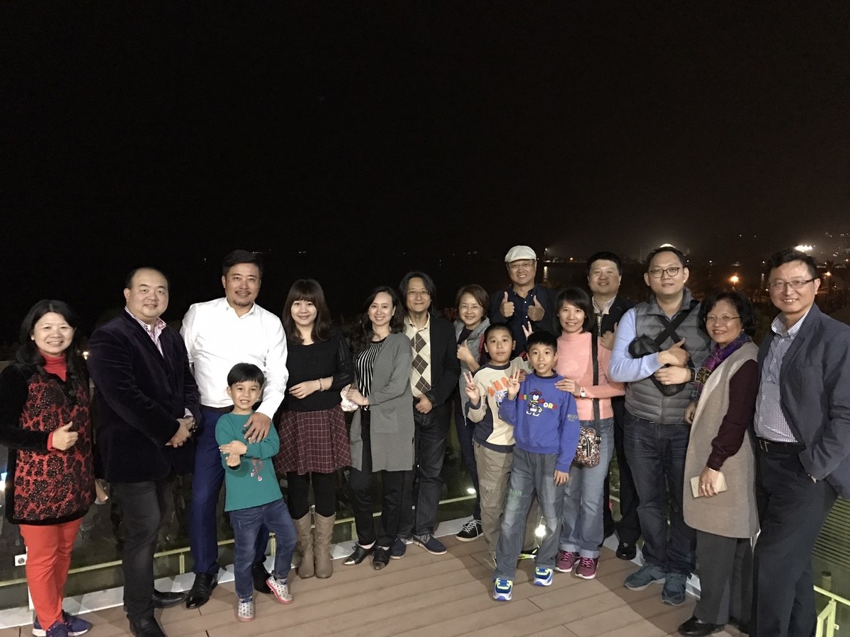 <地區校友會動態>高雄市校友會新春團拜 熱鬧共賞絕美煙火秀圖片