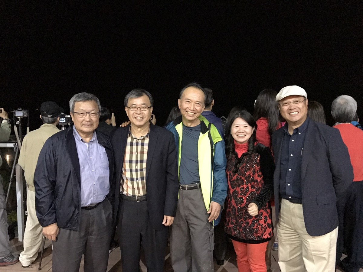 <地區校友會動態>高雄市校友會新春團拜 熱鬧共賞絕美煙火秀圖片