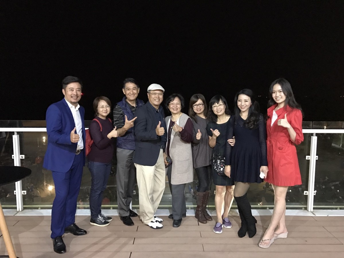 <地區校友會動態>高雄市校友會新春團拜 熱鬧共賞絕美煙火秀圖片