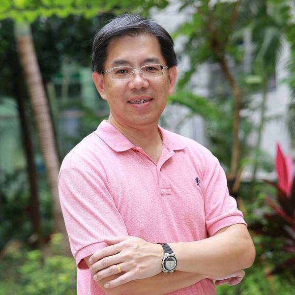 <西灣光華>翱翔天際的大學黃金歲月 中國文學系74級詹志超圖片