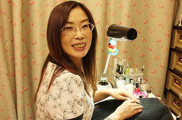 <校友榮譽>指甲受傷改變人生 許雪芳女工變董座圖片