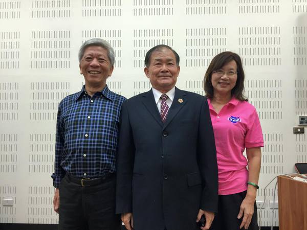 <地區校友會動態>高雄市校友會12月早餐會 溫再春將軍分析南海情勢圖片