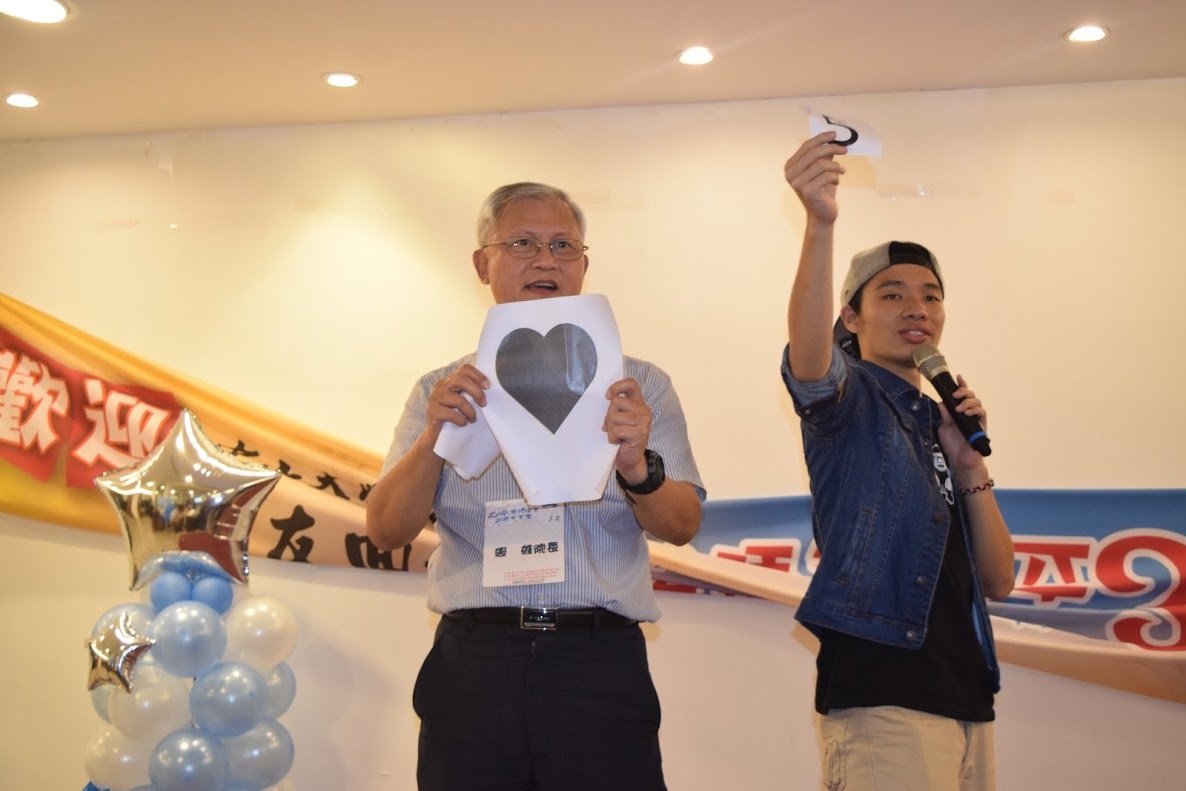 <系所校友會動態>物理系30週年系慶活動 老中青校友西灣大團圓圖片