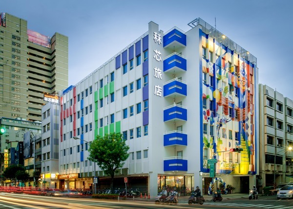 <西灣光華>秝芯旅店謝正輝總經理 不景氣中逆勢成長的奇蹟圖片
