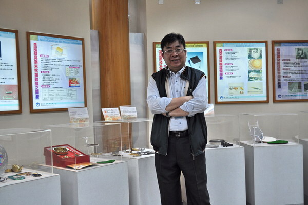 <99傑出校友>勇於挑戰 為南部產業發展努力 材料所博士班85級伏和中圖片