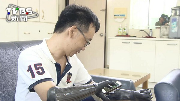 <西灣光華>不向命運低頭 抗病勇士 大陸所85級王致遠圖片